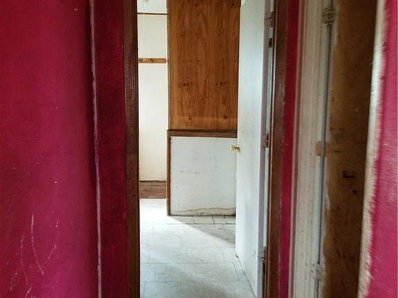 5th image of 632 S Polk St