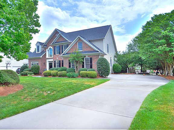 2nd image of 9607 Saint Barts Ln