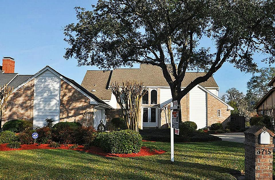 1st image of 3715 Panorama Dr