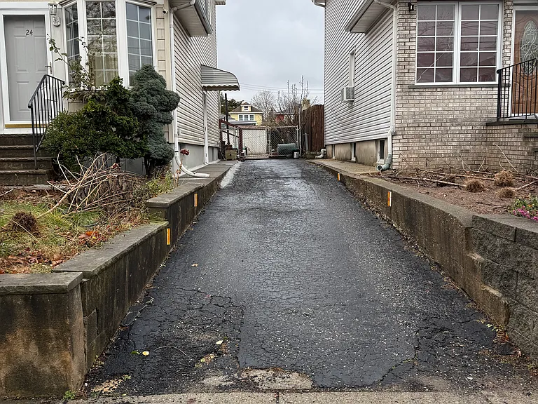 24 Ellington St — Photo 3