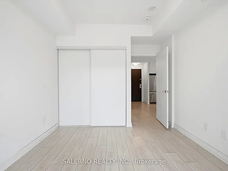 55 Duke St W #329 — Photo 14