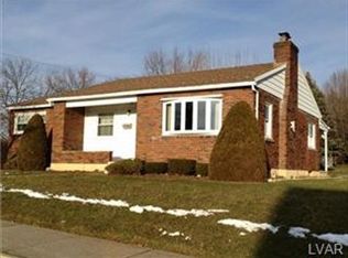 111 N 9th St, Emmaus, PA 18049