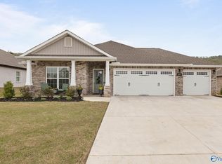 9207 Current Way SE, Owens Cross Roads, AL 35763