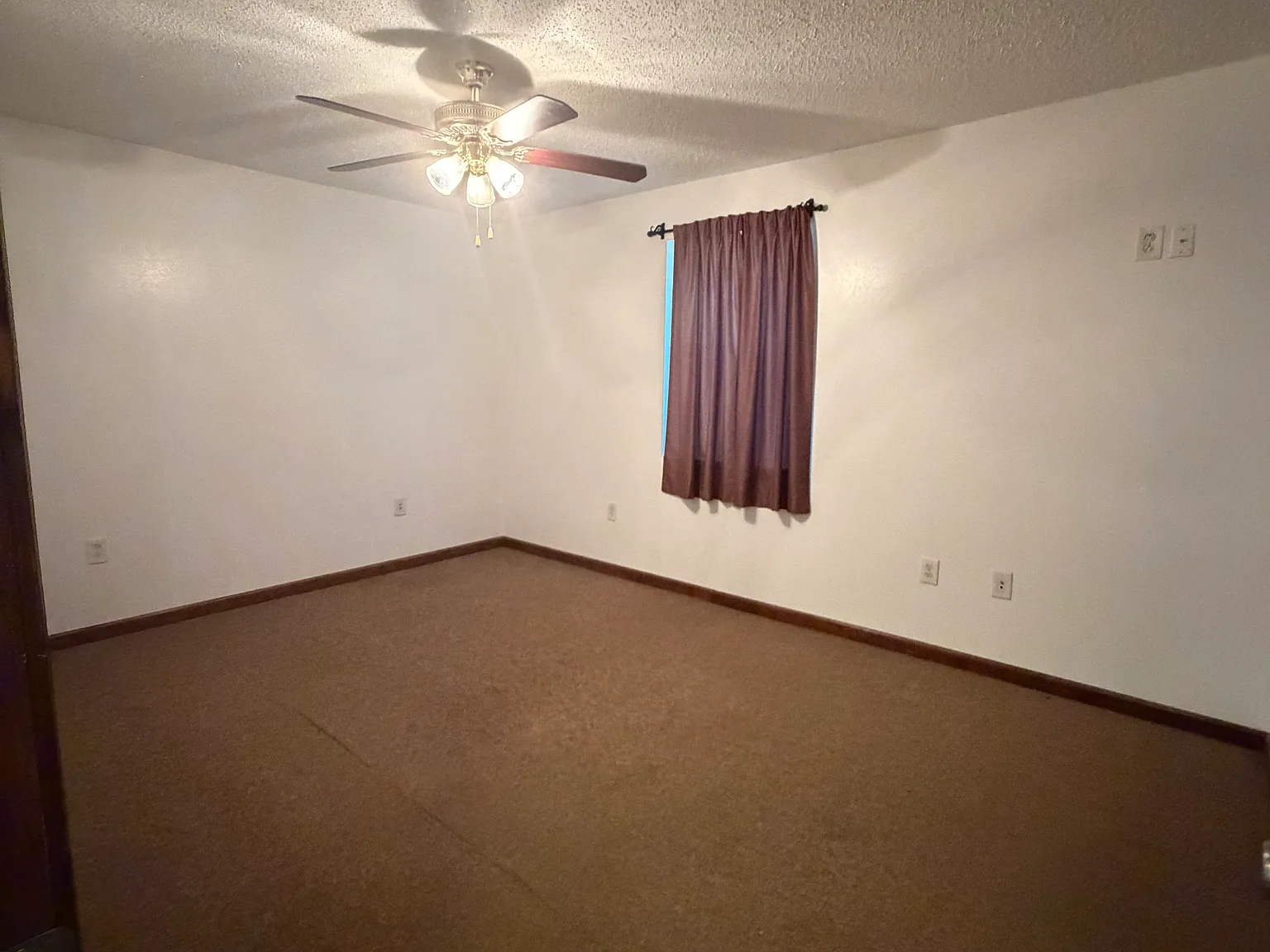 2 bed, $1,350 — Photo 2