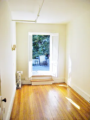 Rented by Julianna Realty Corp | media 22