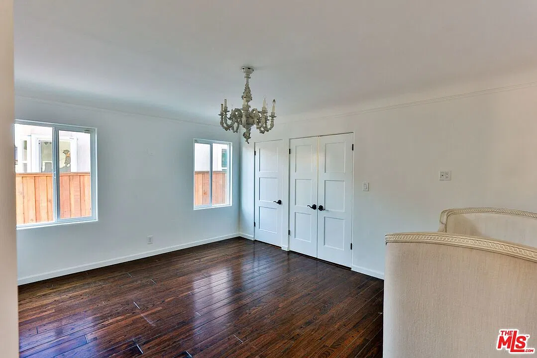 3 bed, 3.5 bath, 2162 sqft, $8,750 — Photo 4
