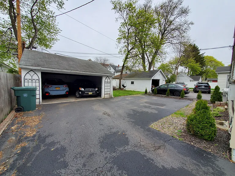 140 Rossiter Rd #UP — Photo 21