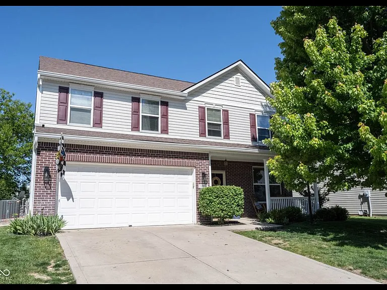 18911 Big Circle Dr — Photo 1