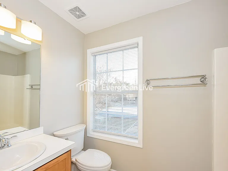 217 Autumn Woods Dr — Photo 11