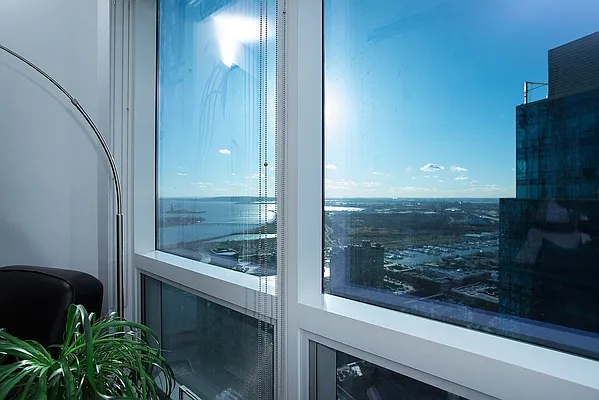 Sold by Nestseekers | media 9