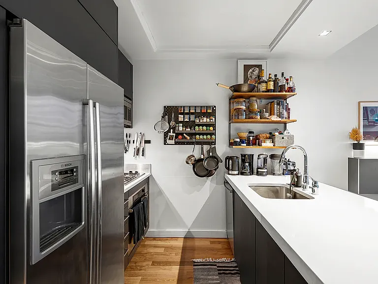 161 N 4th St #2B — Photo 4