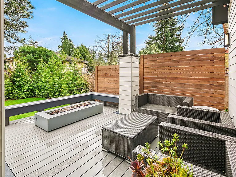 410 98th Ave NE — Photo 31
