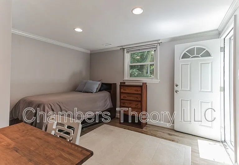 10211 Fox Ln — Photo 31