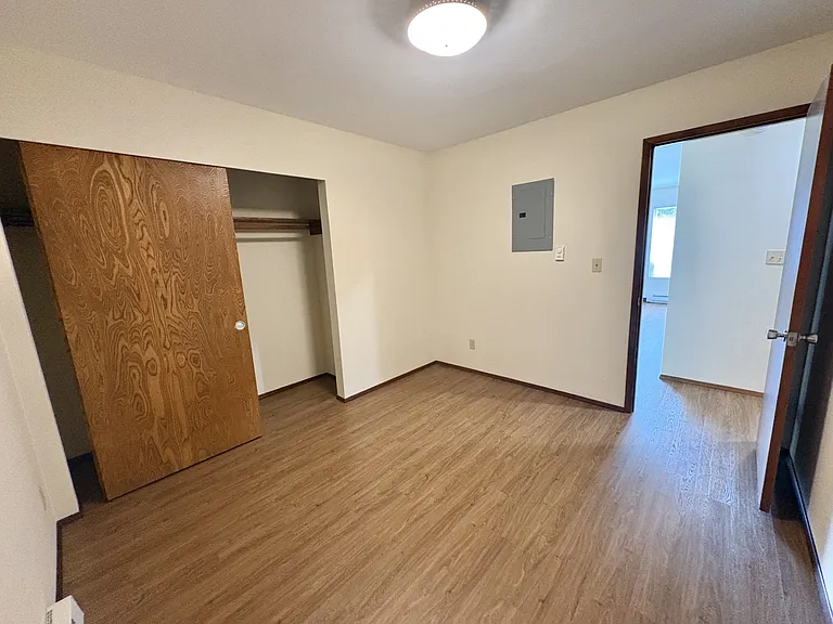 540 Williams Ave N #5 — Photo 7