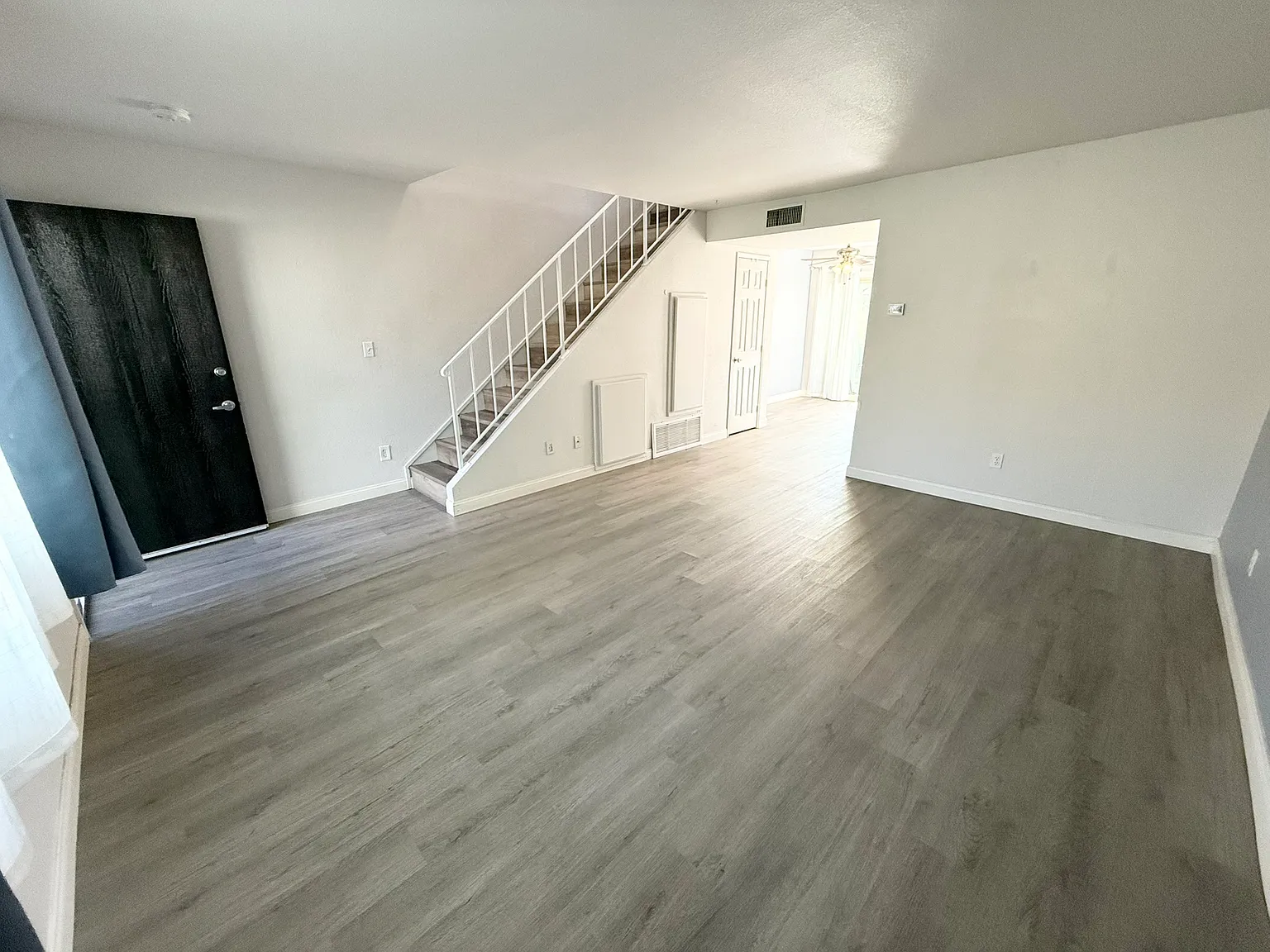 4231 Lowell St — Photo 4