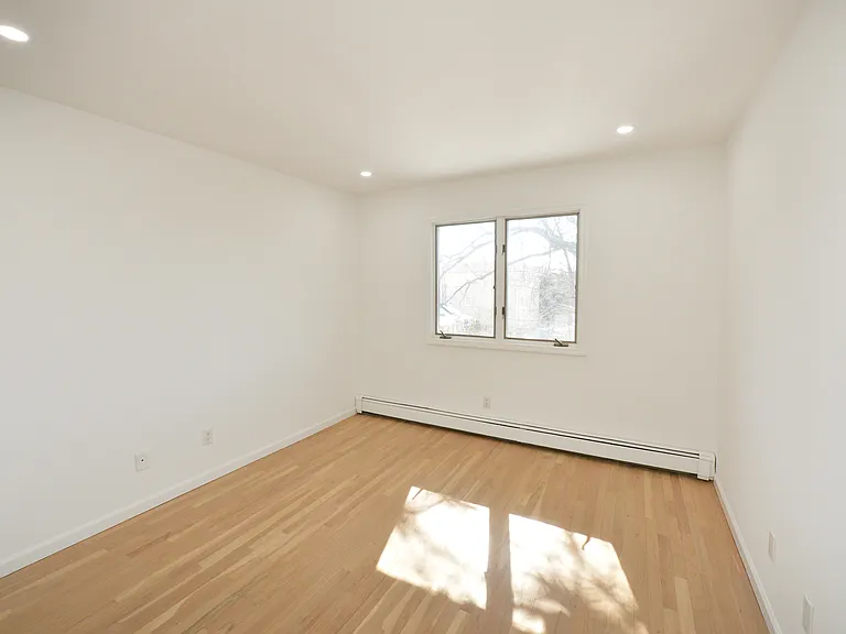 472 Central Blvd — Photo 15