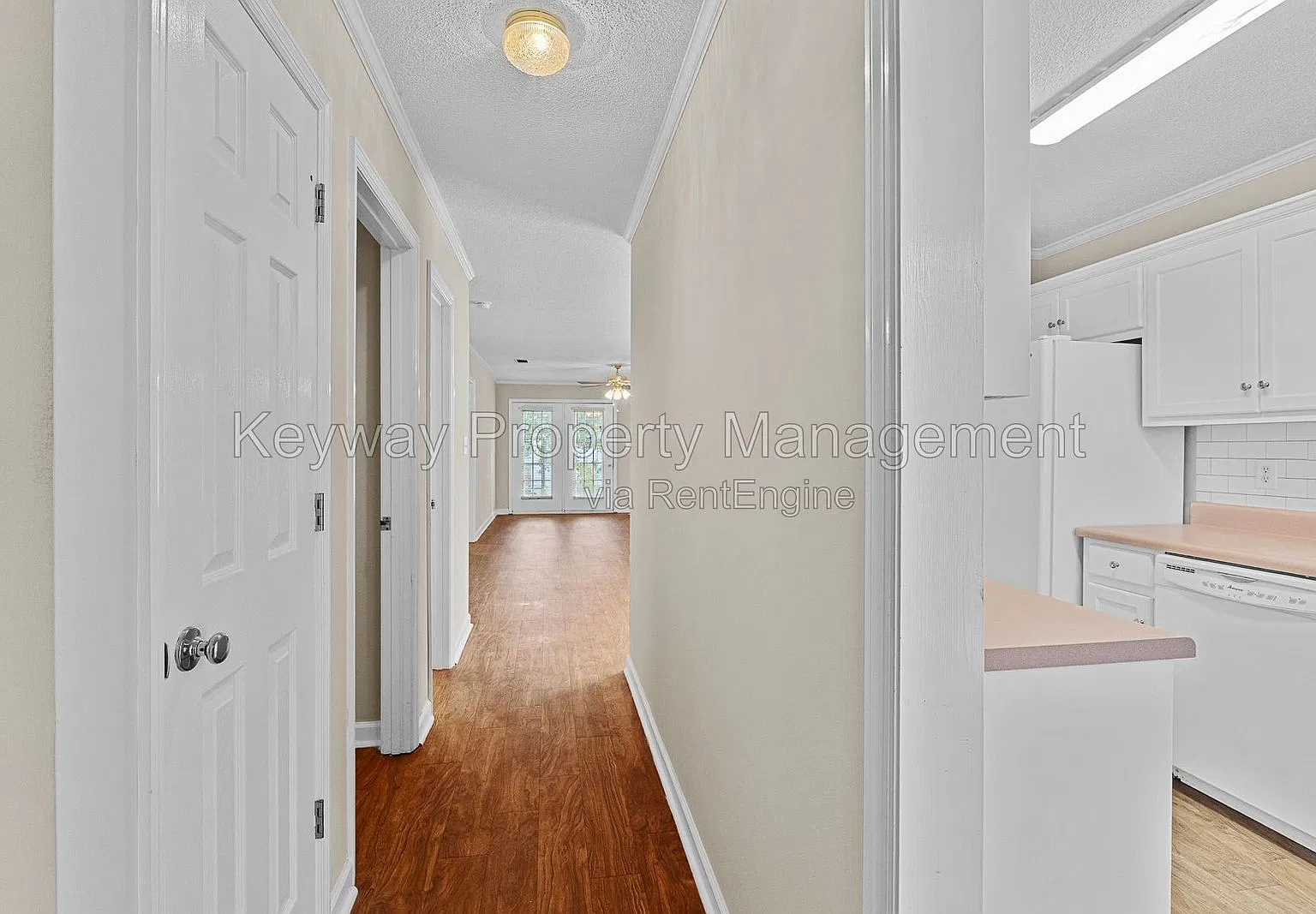 2 bed, 2.0 bath, 1092 sqft, $1,350 — Photo 3