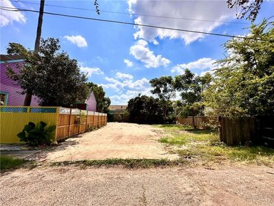 2422 Saint Thomas St, New Orleans, LA, 70130