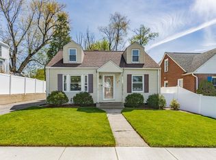 55 Harkness Ave, Springfield, MA 01118