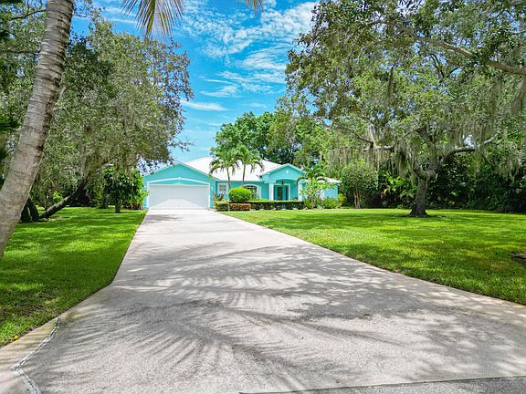 2nd image of 631 SE Norsemen Drive