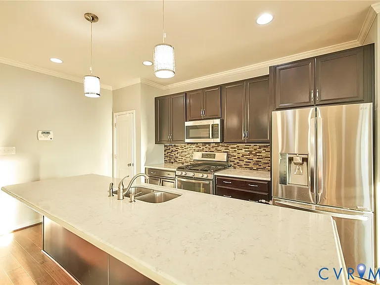 11458 Hayloft Ln — Photo 31