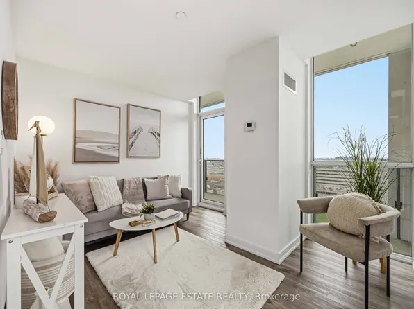 160 Flemington Rd #1505, Toronto, ON M6A 0A9