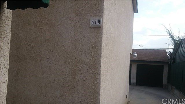 2nd image of 618 Ximeno Ave