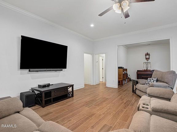 3rd image of 211 Finnegan Way