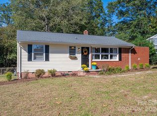 811 Laurel Ln, Gastonia, NC 28054