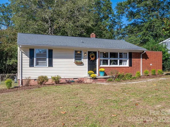811 Laurel Ln, Gastonia, NC 28054