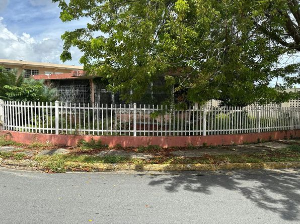 308 Puerto Nuevo Calle 3 N #O, San Juan, PR 00920