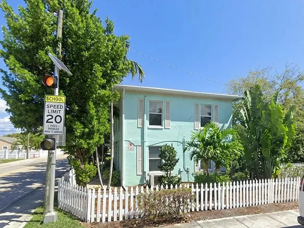 707 6th Ave S APT 4102, Lake Worth Beach, FL 33460