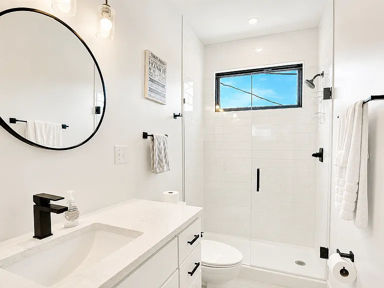1405 E Vermont St #B — Photo 7