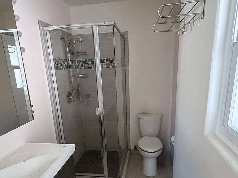 2036 Boundary St — Photo 26