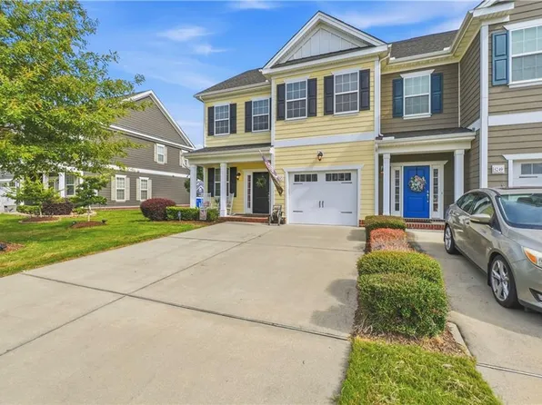 5247 Lombard St, Chesapeake, VA 23321