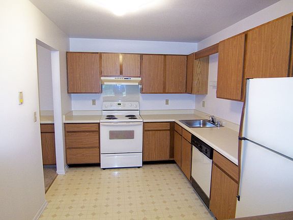 3rd image of 8748 S Country Dr #11524545