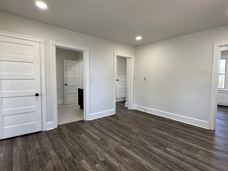 517 Bentley Ave #C — Photo 11