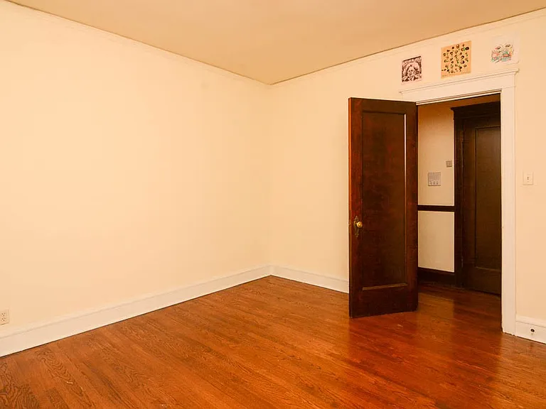 2825 W Logan Blvd #2 — Photo 14