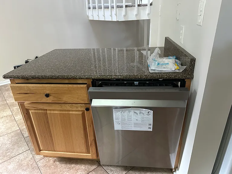 331 Sunflower Ct — Photo 9
