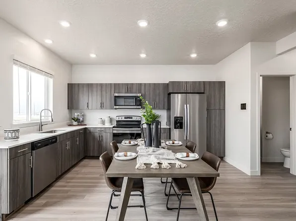 Banner Hill Townhomes