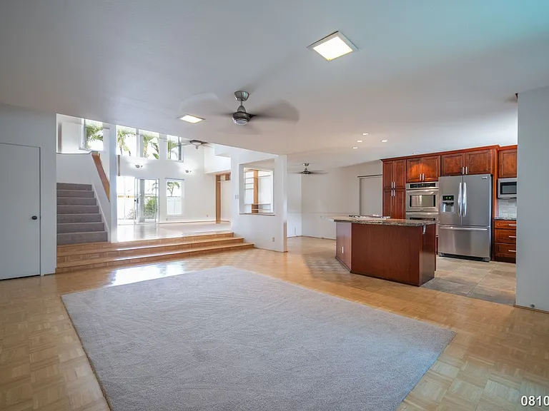 611 Kaiemi St — Photo 3