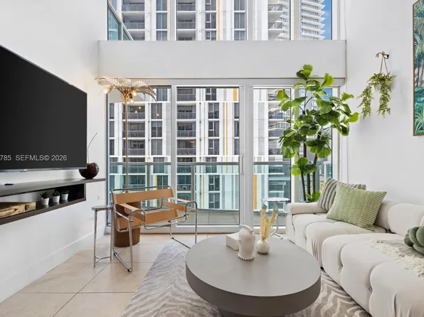 41 SE 5th St APT 510, Miami, FL 33131