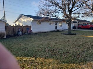 204 N Delane Dr, Heyworth, IL