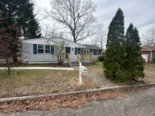 86 Jackson Ave, Browns Mills, NJ 08015