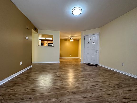 2nd image of 12019 Alta Carmel Ct Unit 286