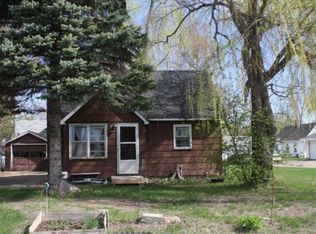 375 W 8th St, Rush City, MN 55069