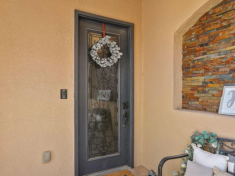 11608 Saint Thomas Way — Photo 3