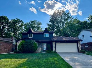 6011 Beaufort Dr, Canton, MI 48187