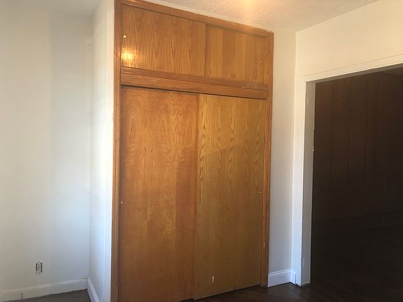 3rd image of 3235 84th St