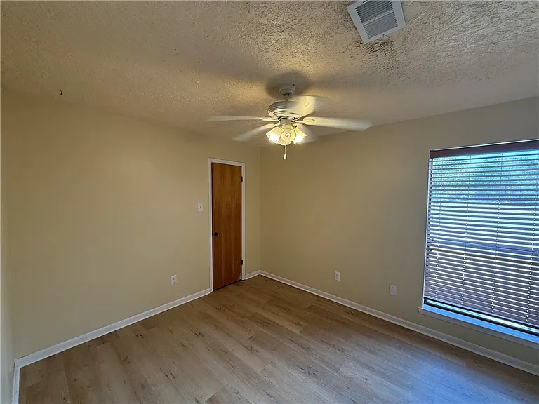 1805 Quail Run — Photo 14